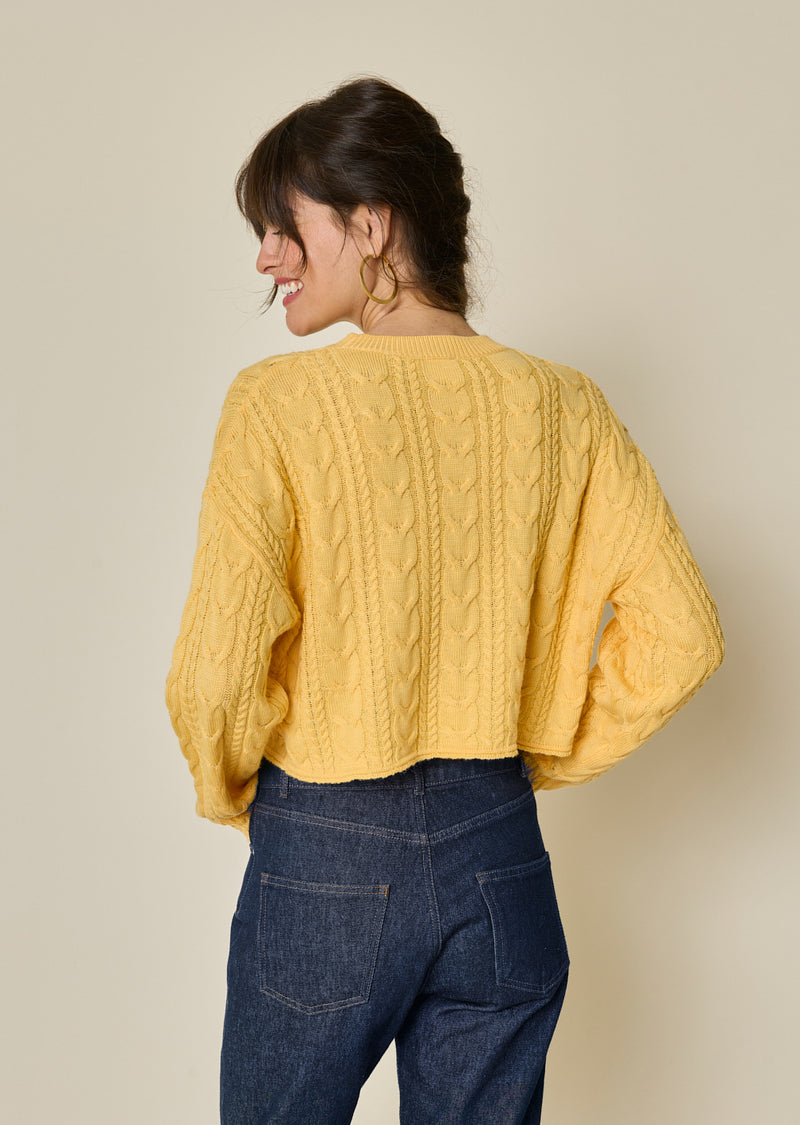 ILLIDE CROP TOP SWEATER