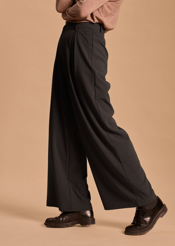 PANTALON A PINCES AMPLE MAHE