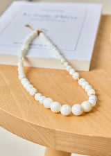 MOTHER-OF-PEARL NECKLACE
