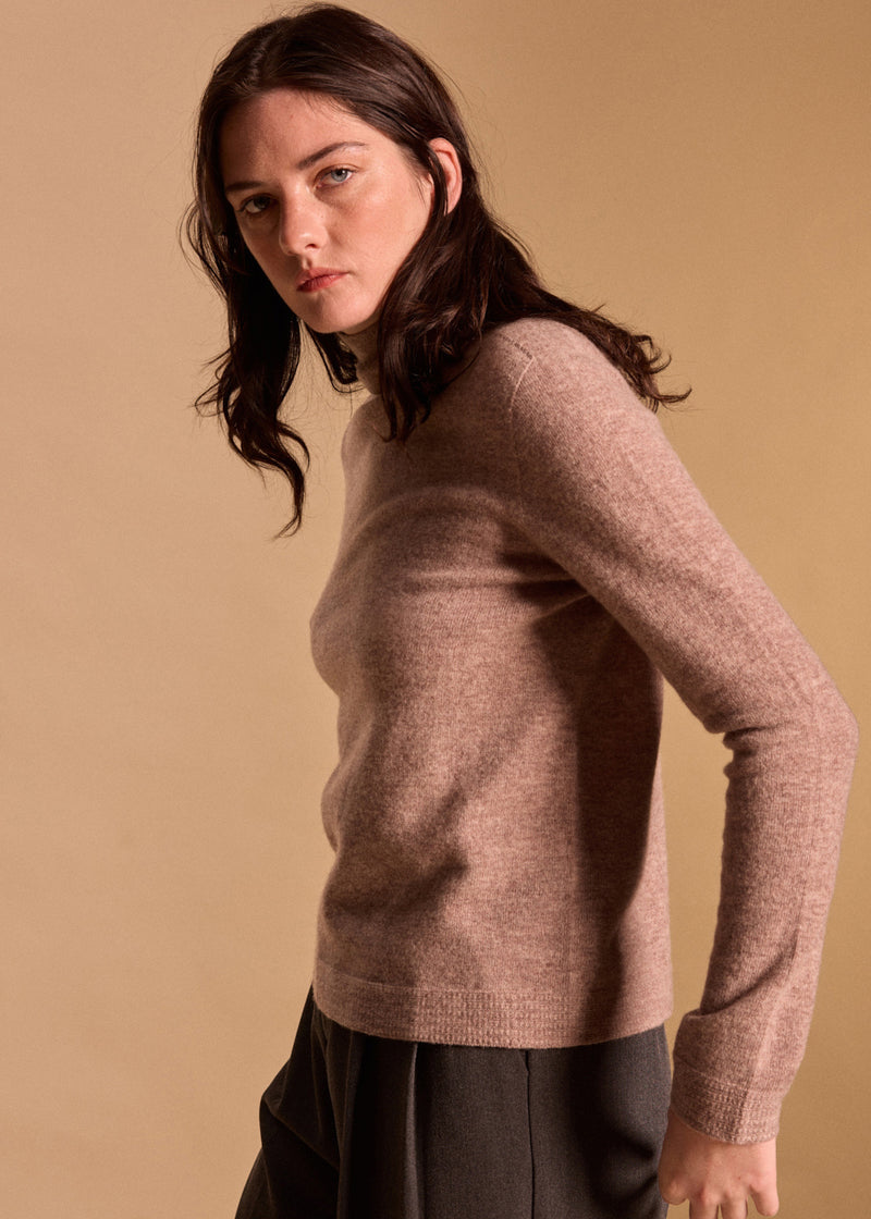 PULL COL MONTANT LEONTINA